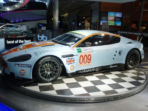 Aston martin DB9 - pimped