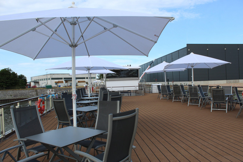 Sun deck covering the entire top of the ship.