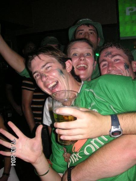 St Paddys with the most famous green eyeliner in Bs As (mine!).....