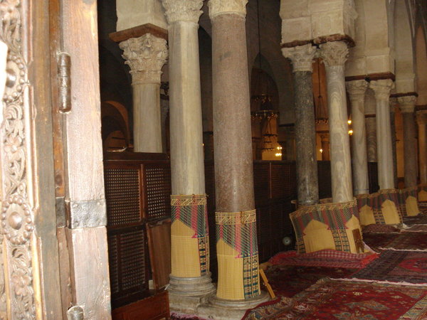 Coupole de la grande mosquée de Kairouan vue de la cour