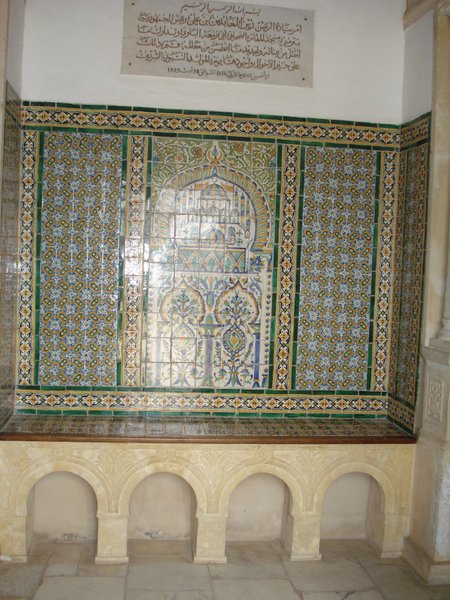École de l'enseignement du coran devenue la Mosquée-Mausolée du Barbier (3 poils de Mahomet y sont conservés...)