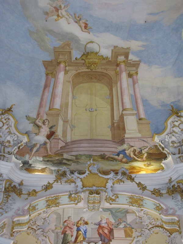Ceiling fresco showing closed Gate to Eternity