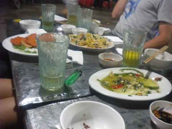 Having diner at a Bia Hoi Ha Noi
