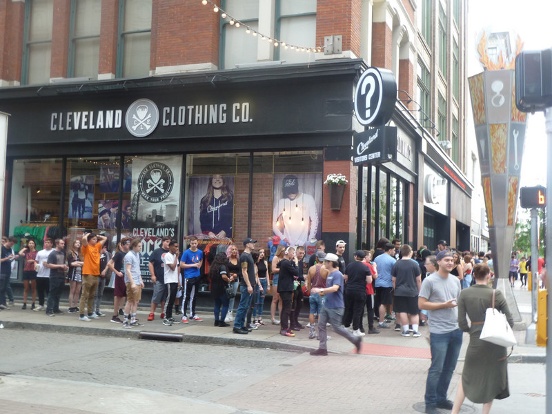 Big queues for entry to House of Blues