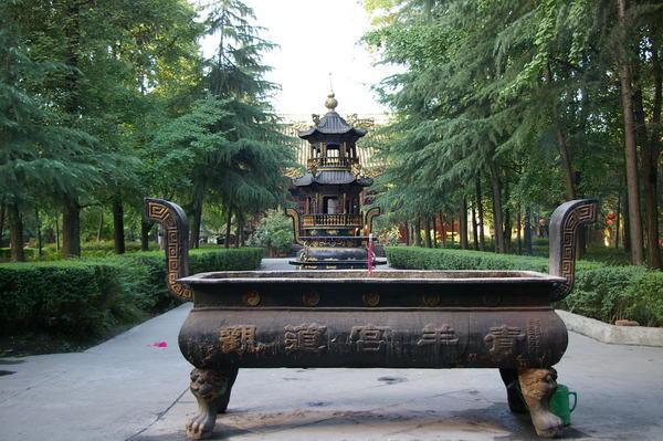 Chengdu Temple Grounds