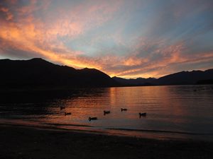 Lake Wanaka sunset