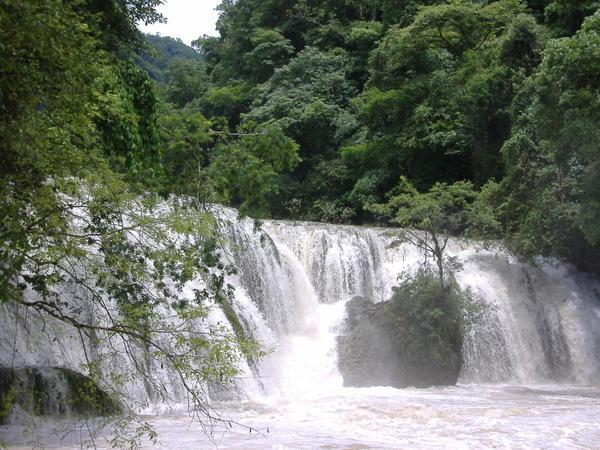 Semuc Waterfall