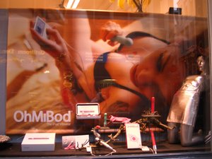 Oh-Mi-Bod connects to your iPod