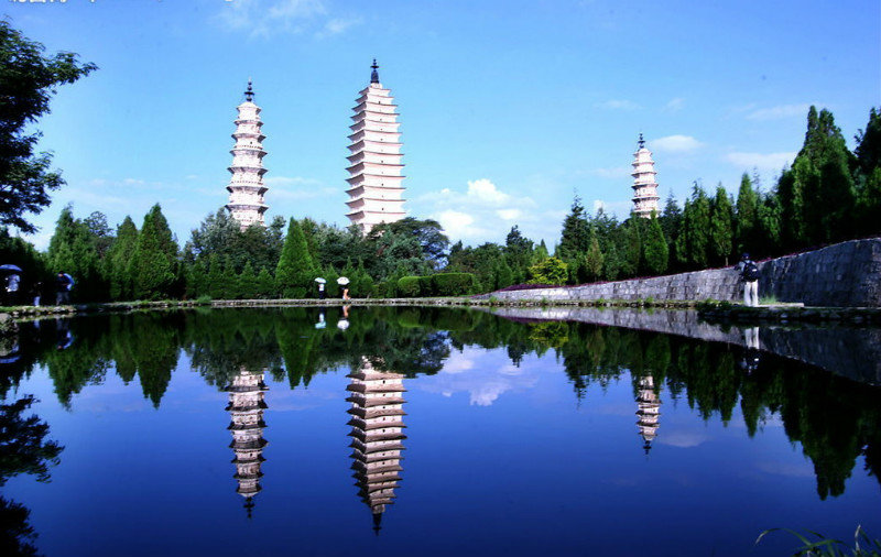 The three  pagodas