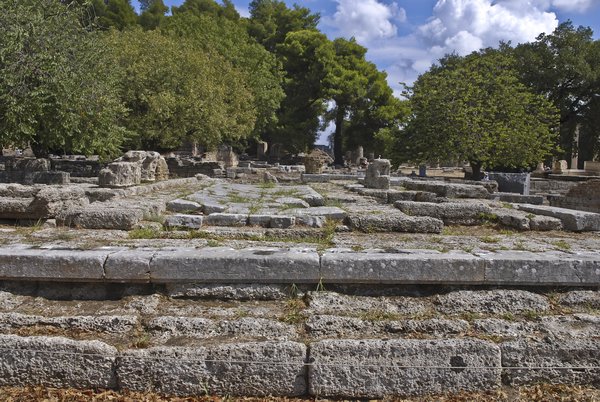 Exploring the Ruins of Olympia (2)