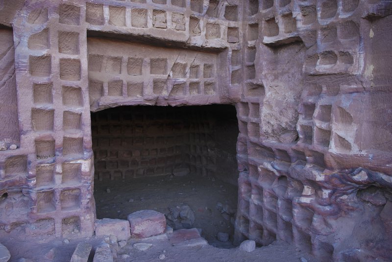 The Tomb of Niches