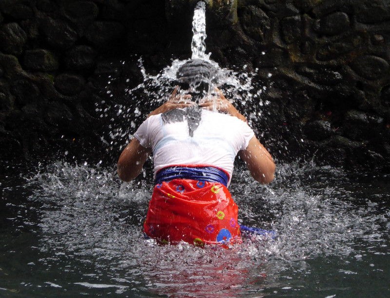 Cleansing at Tirta Empul's holy waters