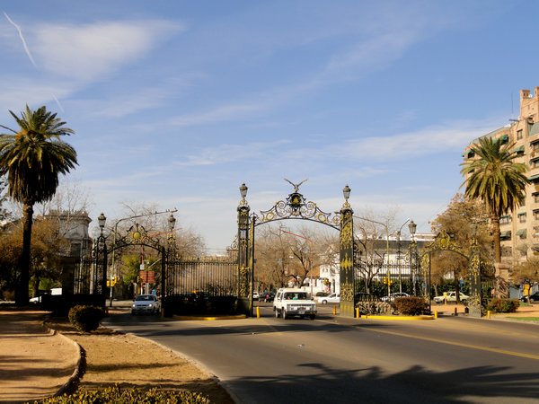 The entrance to the San Martin Park