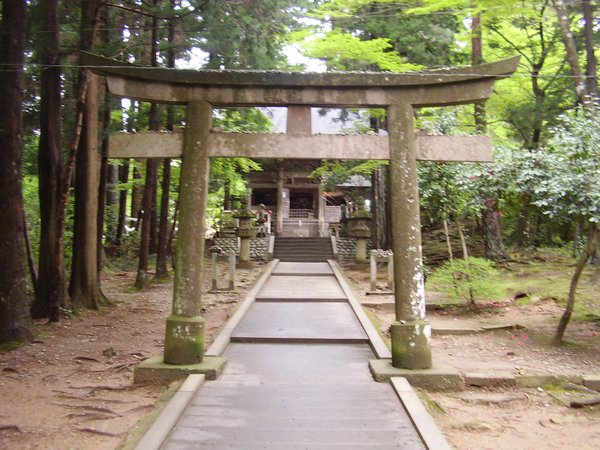 Benkeido Hall gate and steps