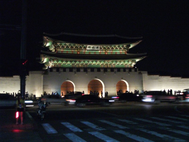 Gyeongbokgung by night