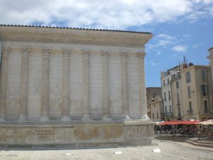 Roman temple, Nimes