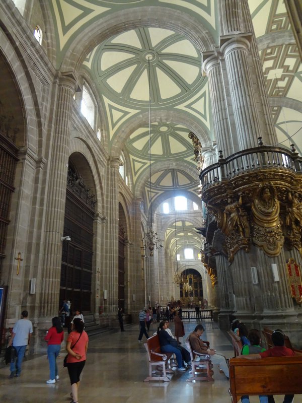 Inside Catedral Metropolitana