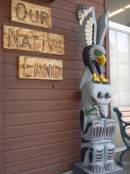 Native Art store in Jasper