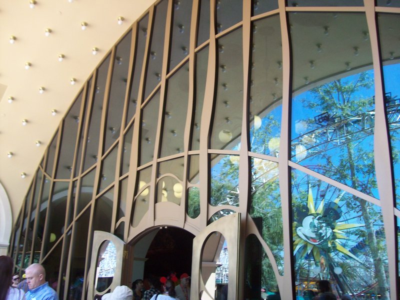 Beautiful glass entrance to the ride