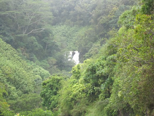 H28 Waterfall 