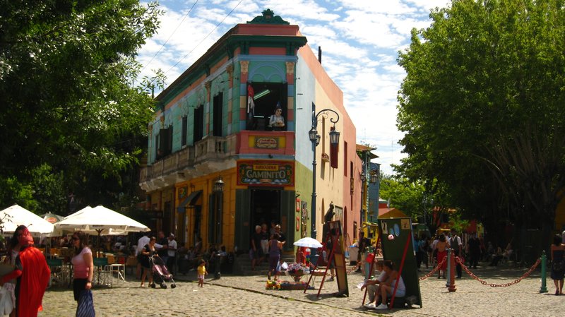 Caminito, dans le quartier de la Boca, celebre pour ses maisons de toutes les couleurs