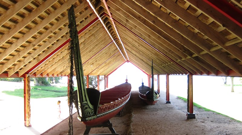 Canoe maori