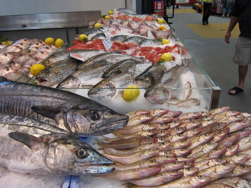 Un etalage du fish market