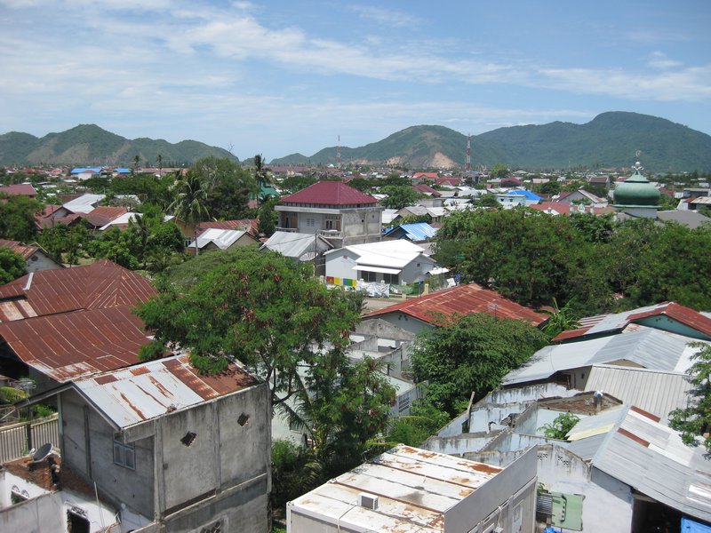 Banda Aceh, vu d'ici, on comprend mieux pourquoi le tsunami a fait autant de degats