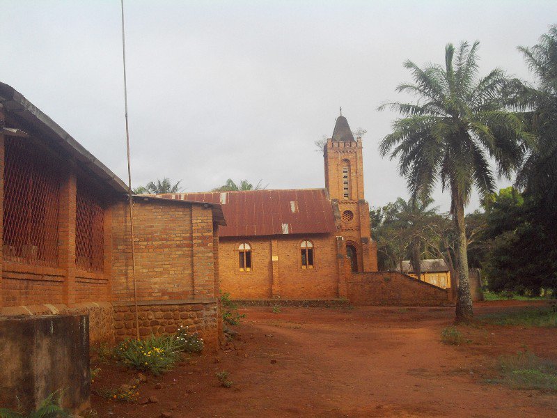 Eglise a Ouango
