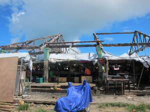 Le hall du marche de Guiuan