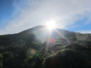 Lever du soleil sur le sommet de Pico