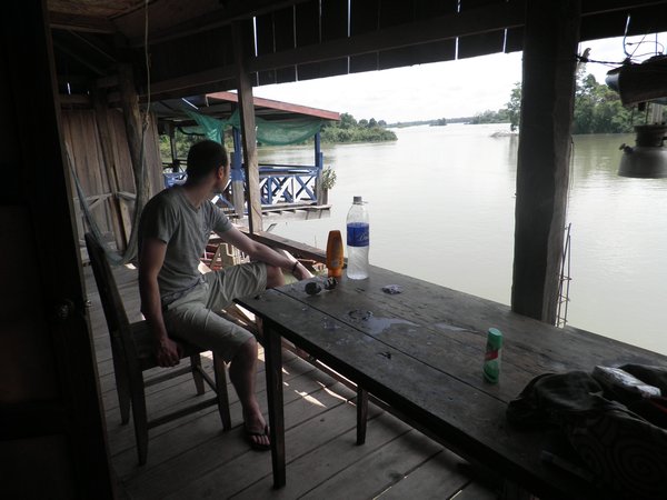Chilling by the Mekong.