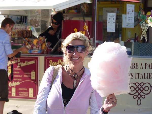 145. This is a SMALL fairy floss