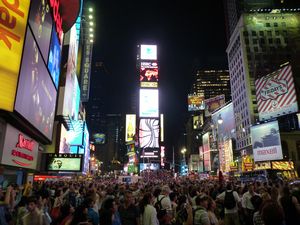 122. Times Square - massive crowds