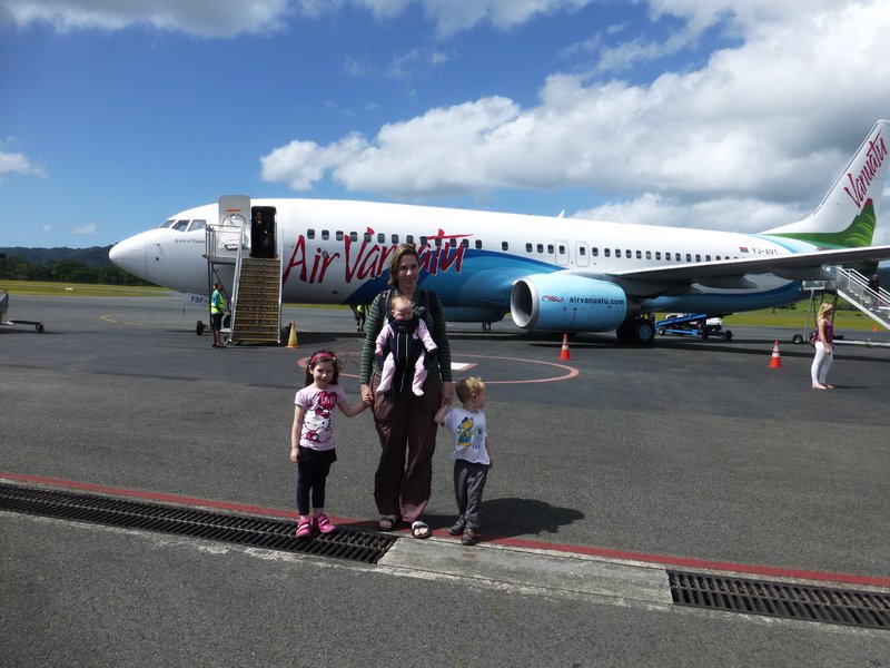 flight to Vanuatu