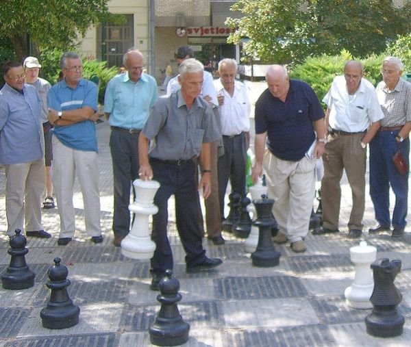 Chess players in Liberation Square