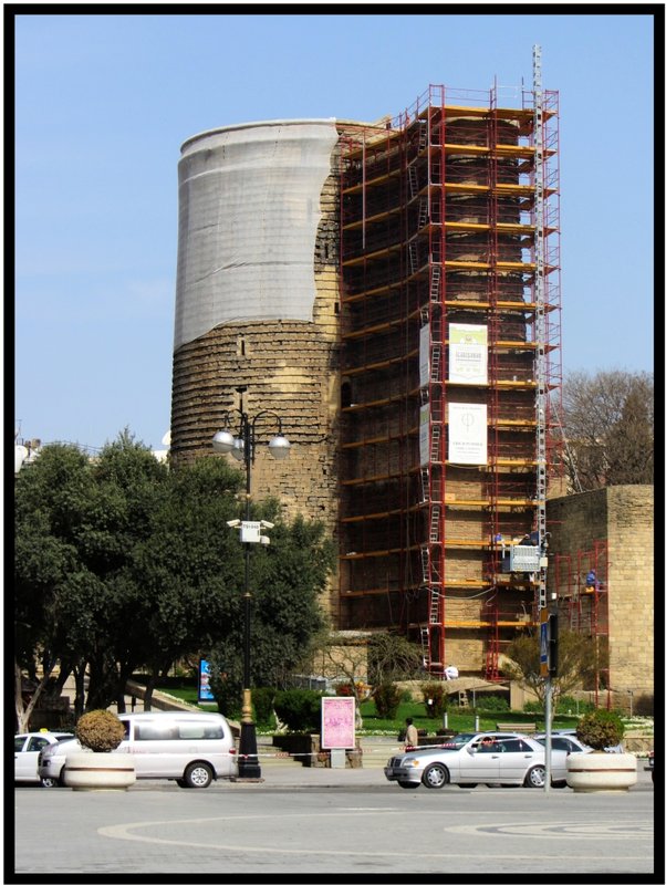 Maiden Tower - under restoration...damn