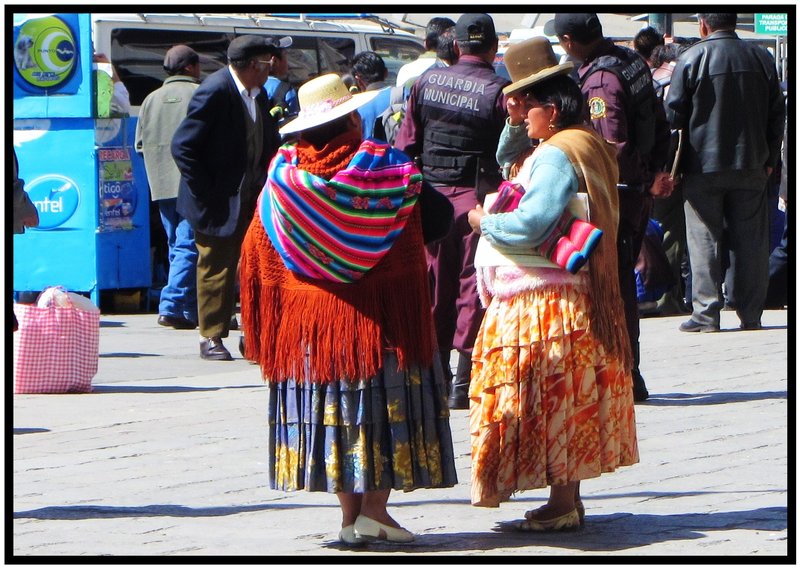 Local women of La Paz