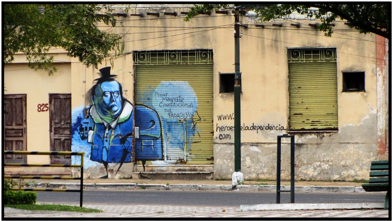 Grafitti is everyehre in Asuncion