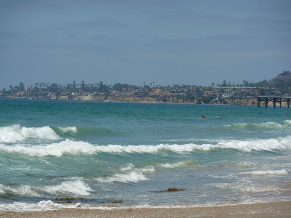 Surf at Pacific Beach