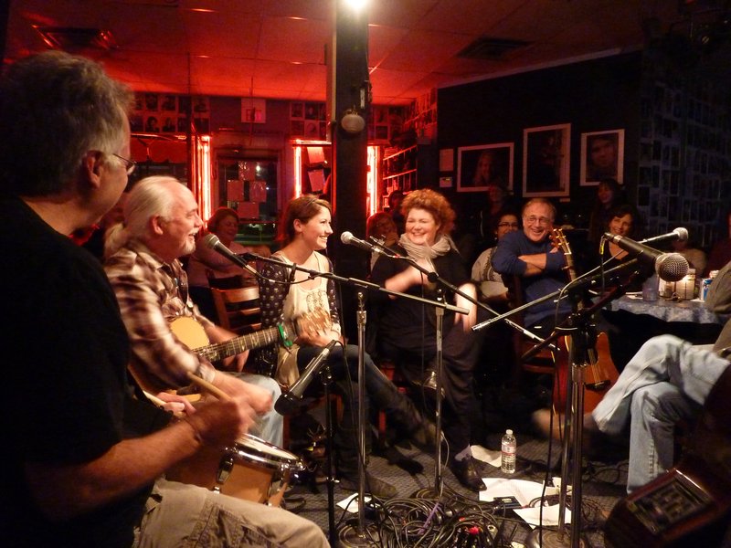 In the Round at the Bluebird Cafe