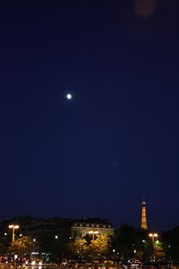 The moon in Paris