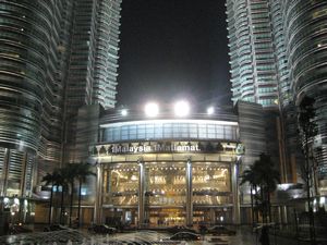 Kuala Lumpur - Petronas Towers  (4)