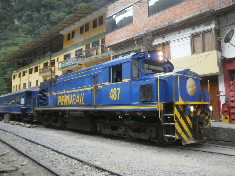 the train we will take tomorrow back to Ollantaytambo