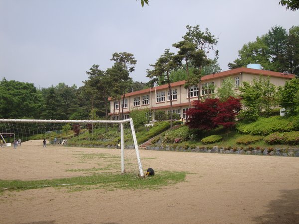 Doochang School
