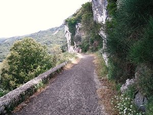 Walled cliff path to Ag Ggeorgios (NW)