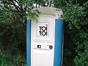 208 km and 1st porta loo on Trail - and it women only!!!