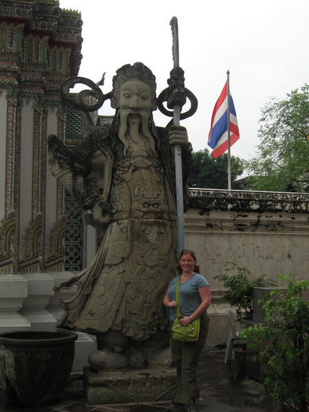 Kel and a Statue at Wat Pho