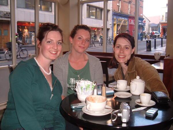 me, Sarah and Jacynthe at Rio cafe