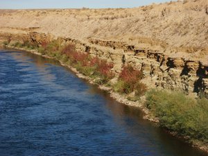 the green river which runs through the high desert of wyoming